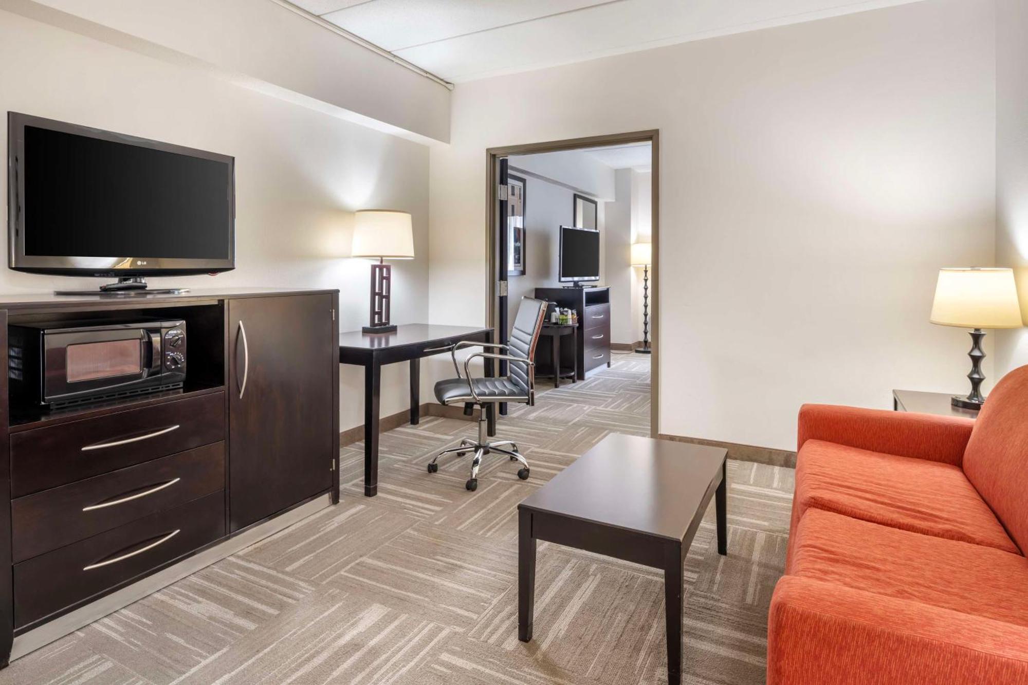 Western Hotel 3*